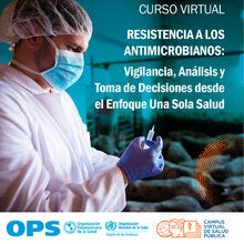 ""veterinario sosteniendo una jeringuilla