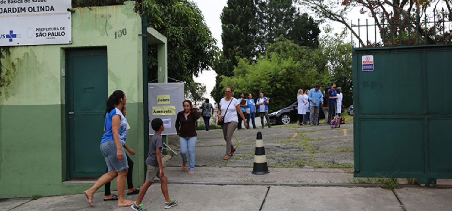 vacunar contra la fiebre amarilla