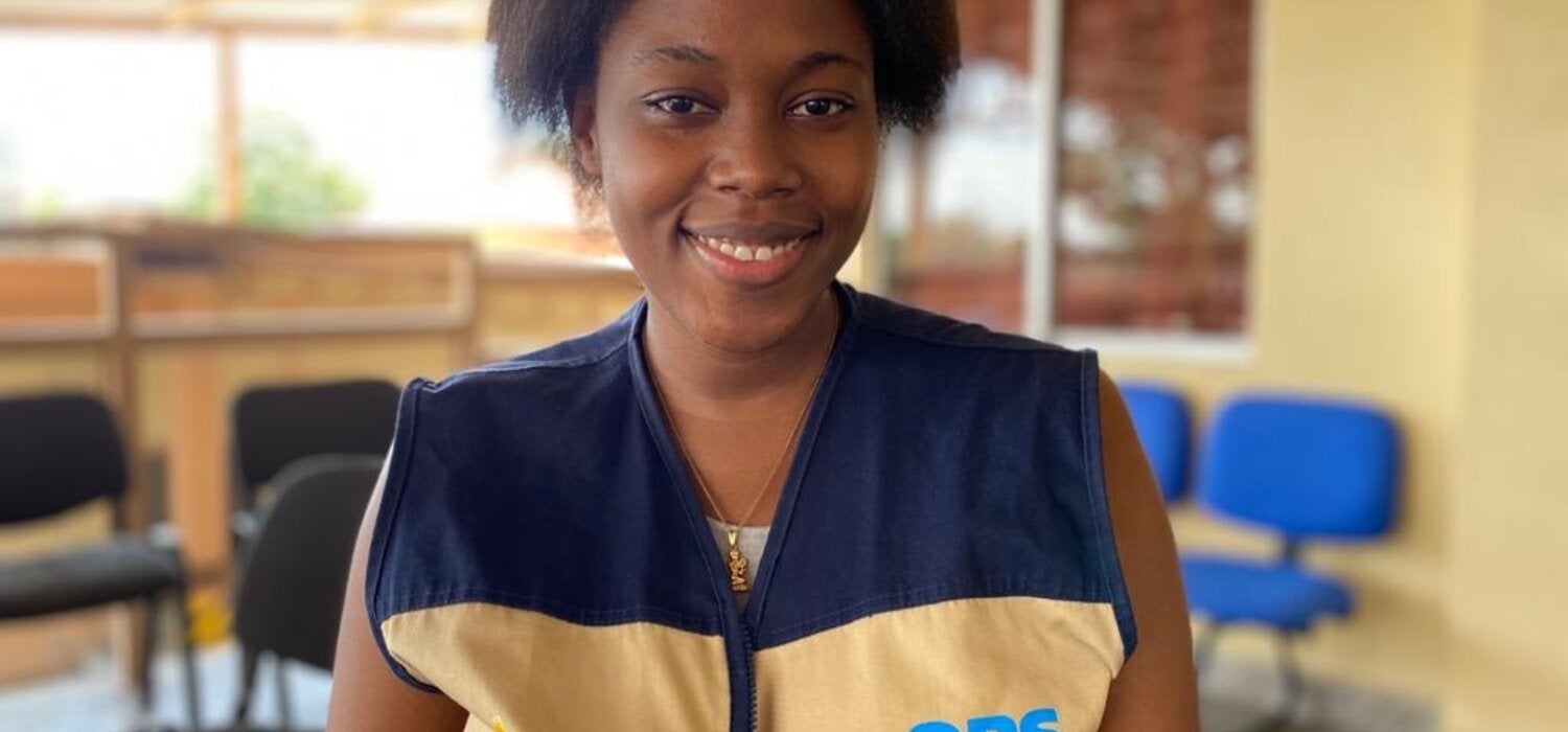 colaboradora voluntaria Sharon Arzú