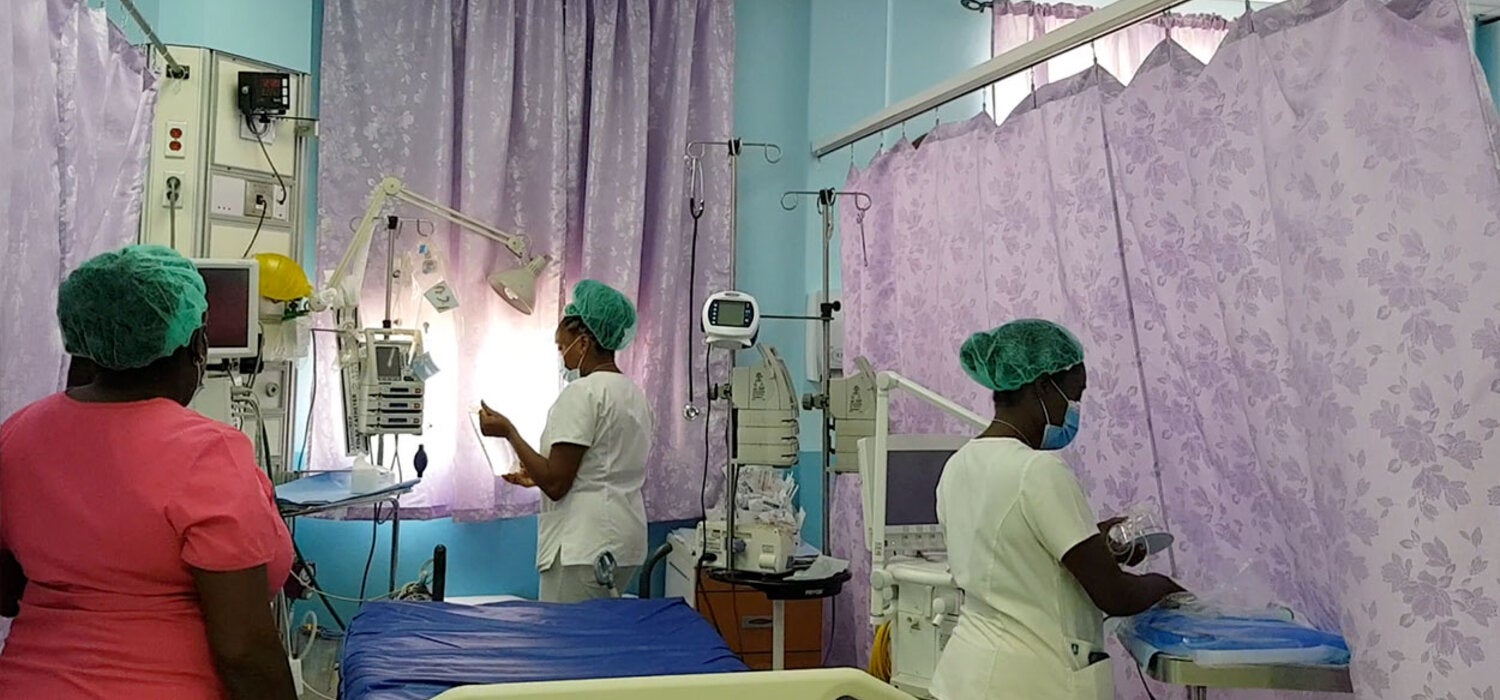Nurses training  in Trinidad and Tobago