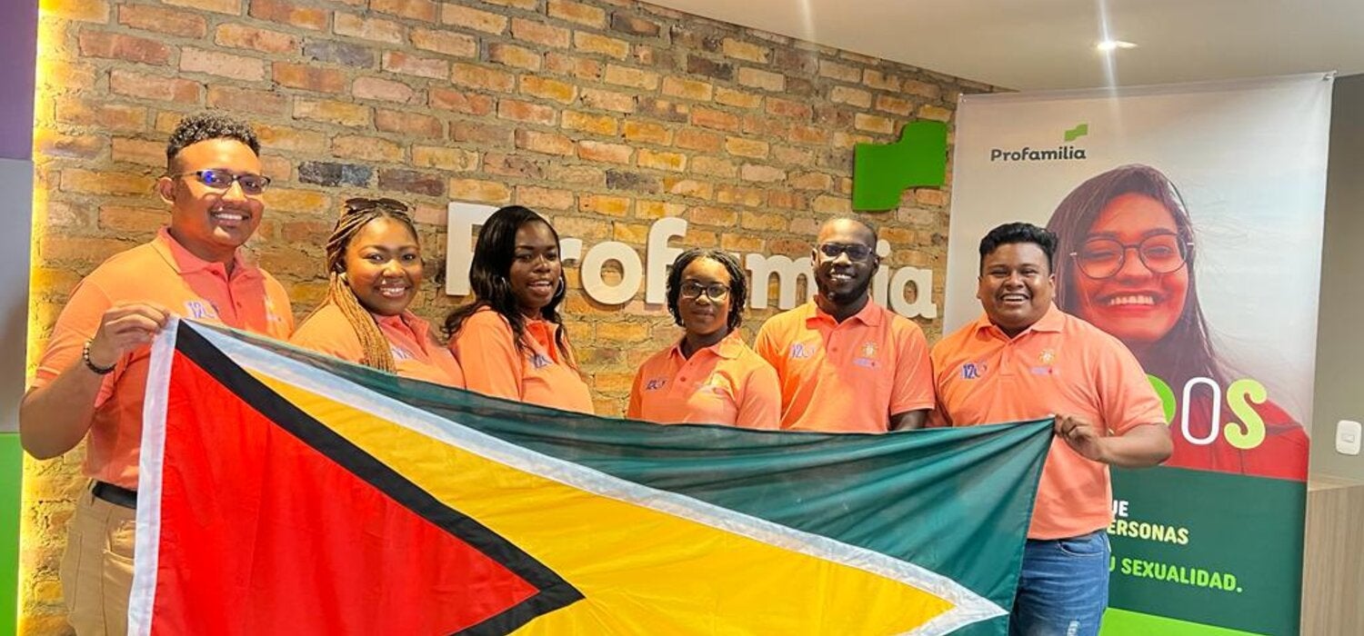 Guyanese Youth Advocates Complete Health Information Exchange in Colombia