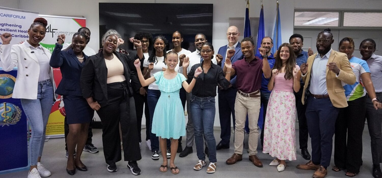 Youth advocates and donors group photo