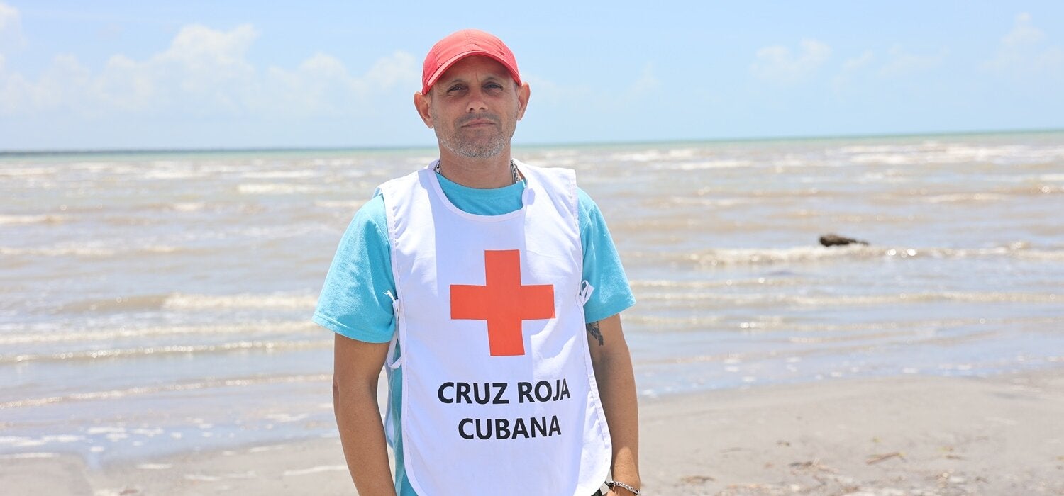 Yunep Escobar Morell, rescatista de la Cruz Roja Cubana