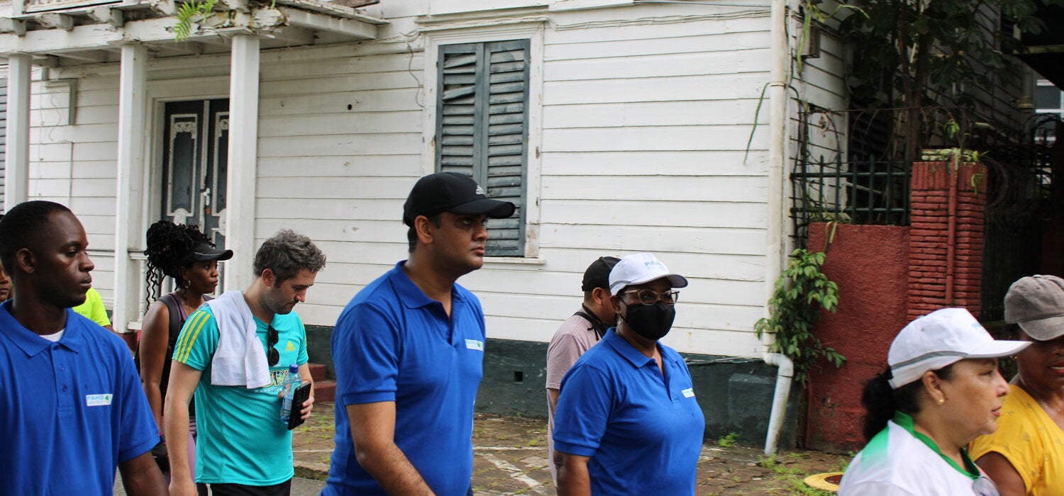 Minister of Health & PWR Suriname during the walk