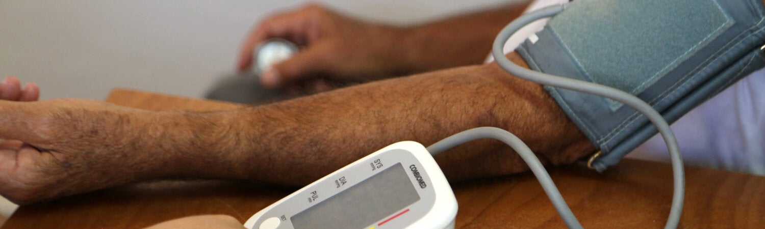 Dispositivo para medir la presión arterial del paciente