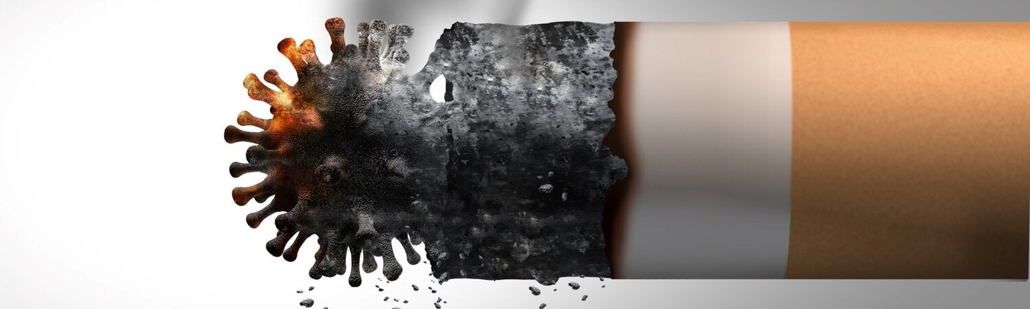 Ilustración que muestra la punta de un cigarrillo medio consumido, con la parte de la ceniza hacia la izquierda, y junto a ella, la imagen de un coronavirus meido quemado