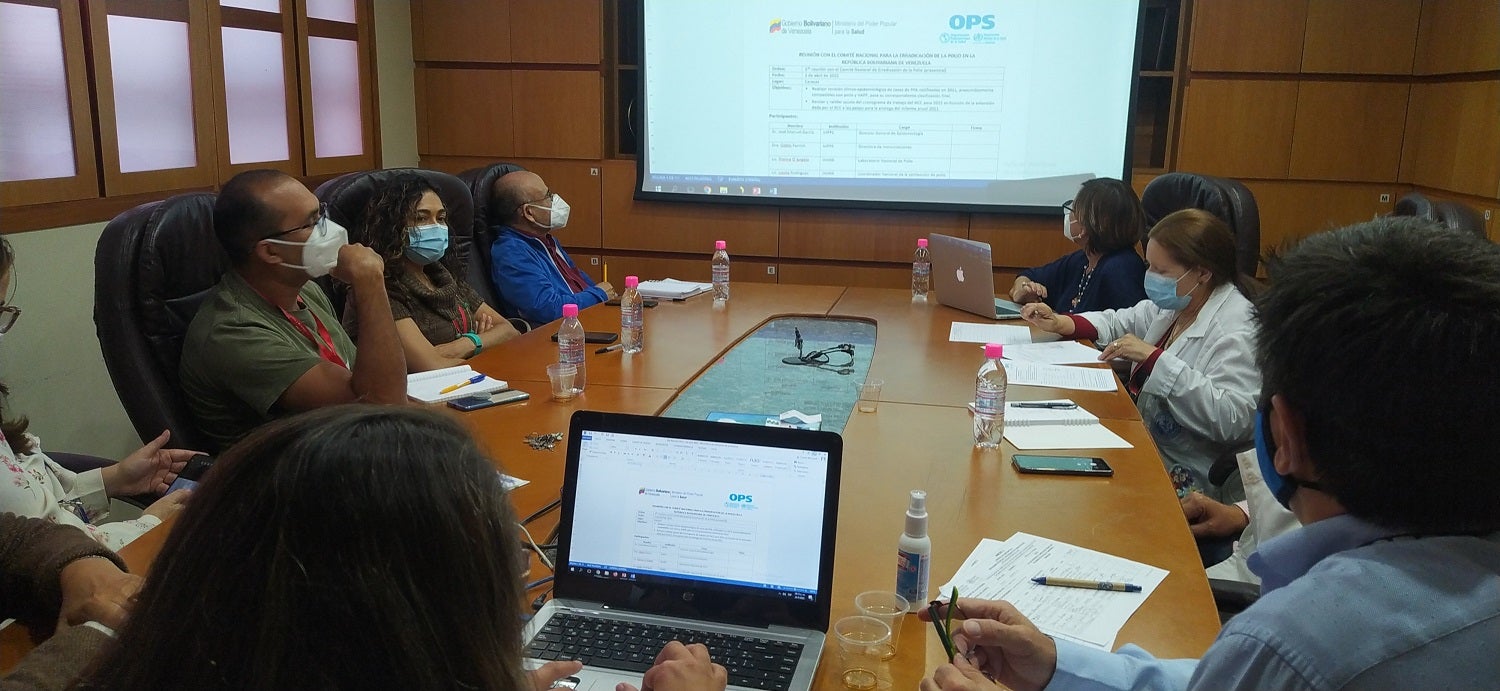 El Comité Nacional de Polio celebró su reunión anual en el INH con miembros del MPPS y de la OPS