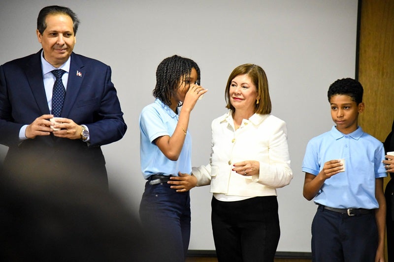 "Representante de OPS RD durante acto inaugural de Jornada de Desparasitación".