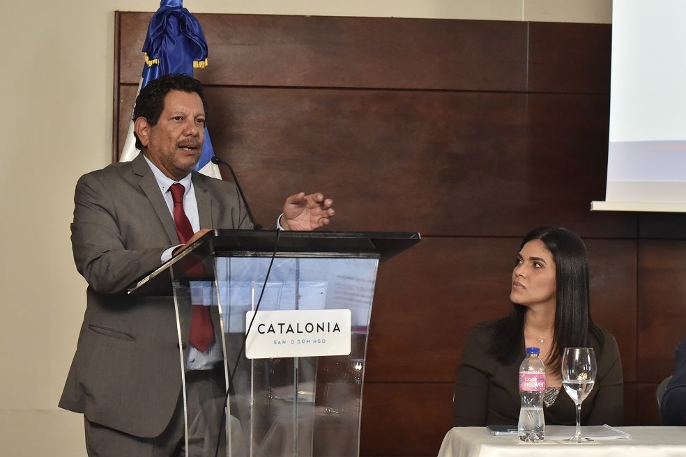 Dr. Rogers Montes, asesor en Sistemas y Servicios de Salud de la OPS