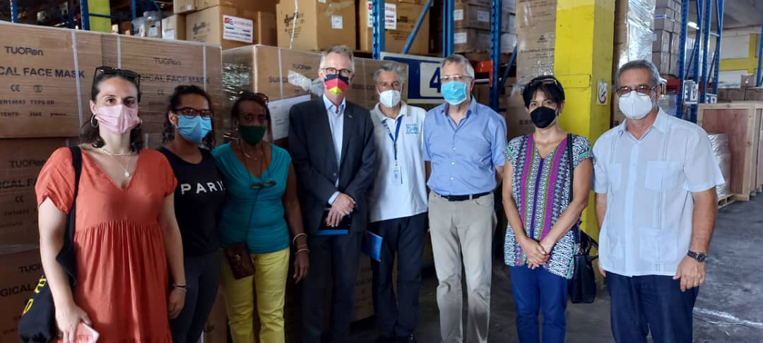 Funcionarios de Embajada de Alemania en Cuba, Oficina de OPS/OMS, MINSAP y ENSUME