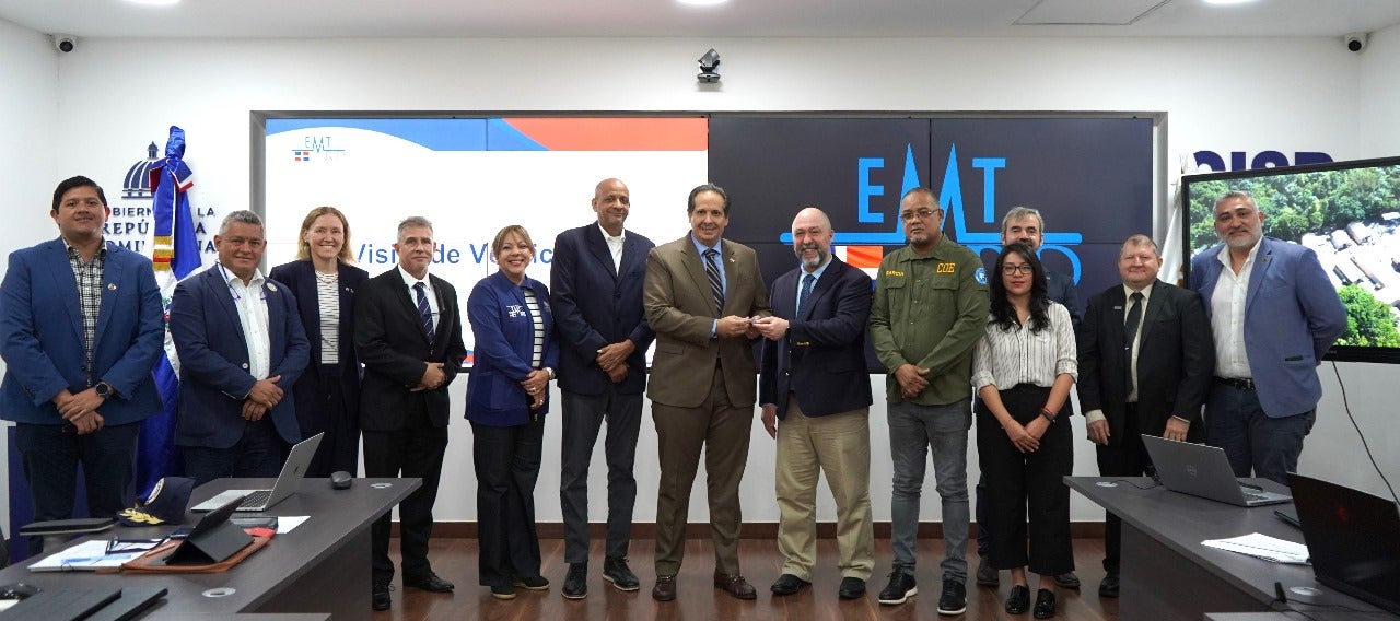 Durante el encuentro en la sala de situación antes de la evaluación durante despliegue de los equipos